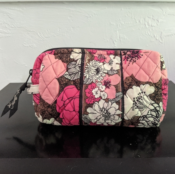 Vera Bradley Makeup Bag - Picture 1 of 6